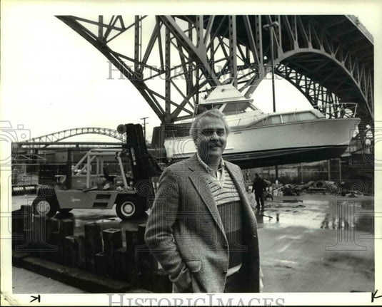 1984 Press Photo James E. McEntire, developer of Sycamore Slip Marina - Historic Images