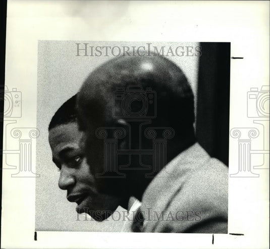 1990 Press Photo Myron S. Newson and his lawyer during Court trial - cva33365 - Historic Images