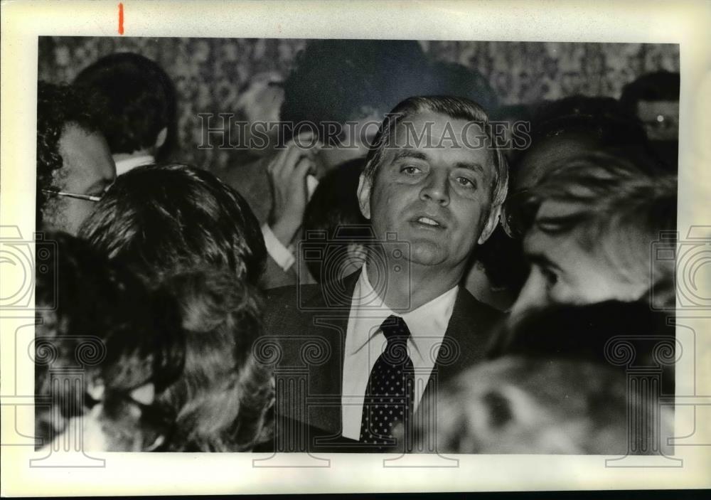 1979 Press Photo Walter Mondale at Cleveland reception - cva33513 - Historic Images