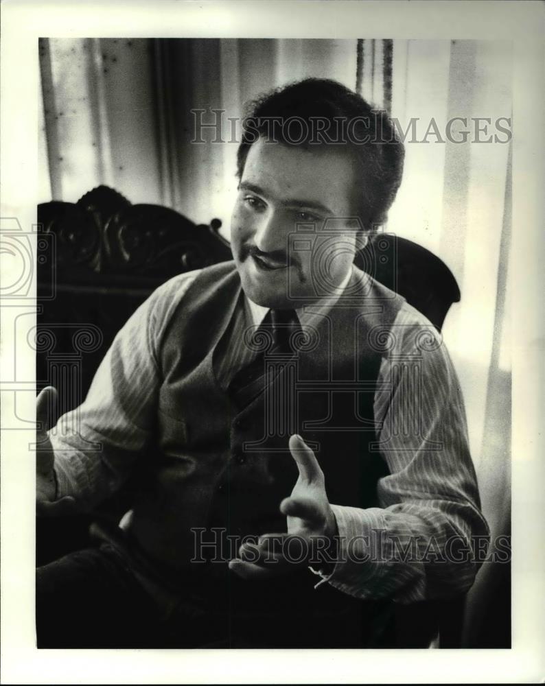 1982 Press Photo George Nader, editor of Insight Newsletter, Middle East Affairs - Historic Images