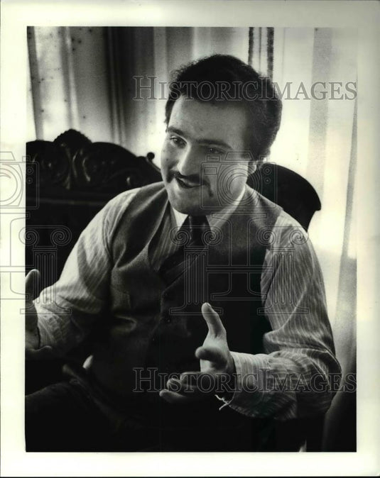 1982 Press Photo George Nader, editor of Insight Newsletter, Middle East Affairs - Historic Images