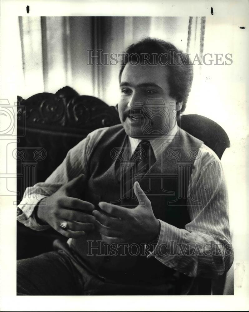 1982 Press Photo George Nader, Editor National Insight Newsletter on Middle East - Historic Images