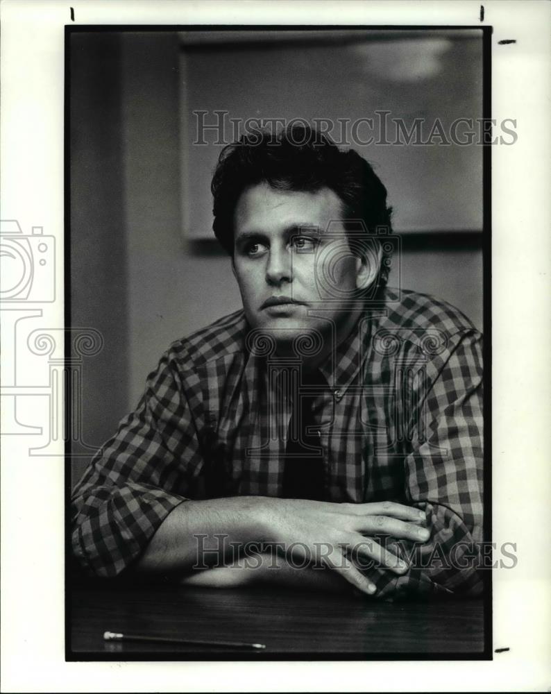 1989 Press Photo Michael May, MD - Emergency Room Doctor at Metro Hospital - Historic Images