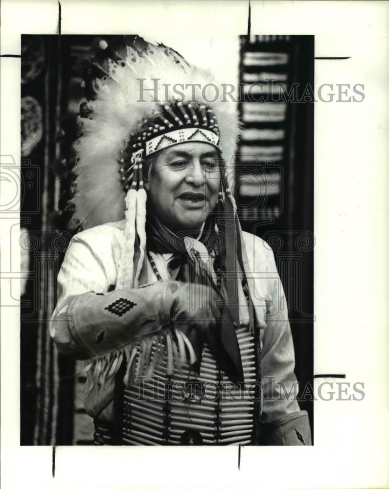 1989 Press Photo Leon Mountain Chief - cva33717 - Historic Images