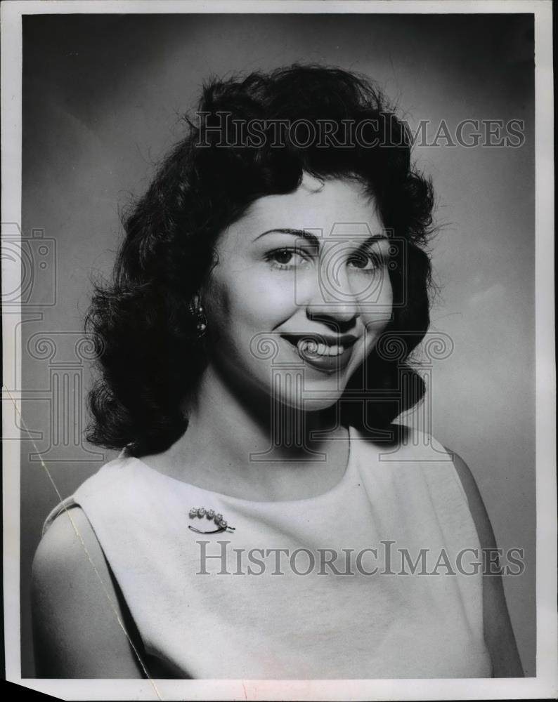 1958 Press Photo Mrs Marie Lou Neundorf- PD Employee - cva33734 - Historic Images