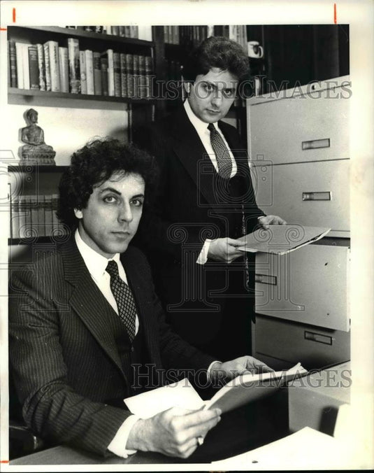 1981 Press Photo Edward & Don Niam- Private Investigators - cva33781 - Historic Images