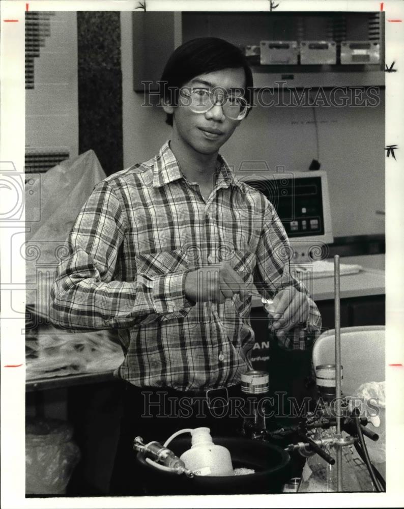 1986 Press Photo Anh Tuan Nguyn-Huynh- Westinghouse Science Talent Search - Historic Images