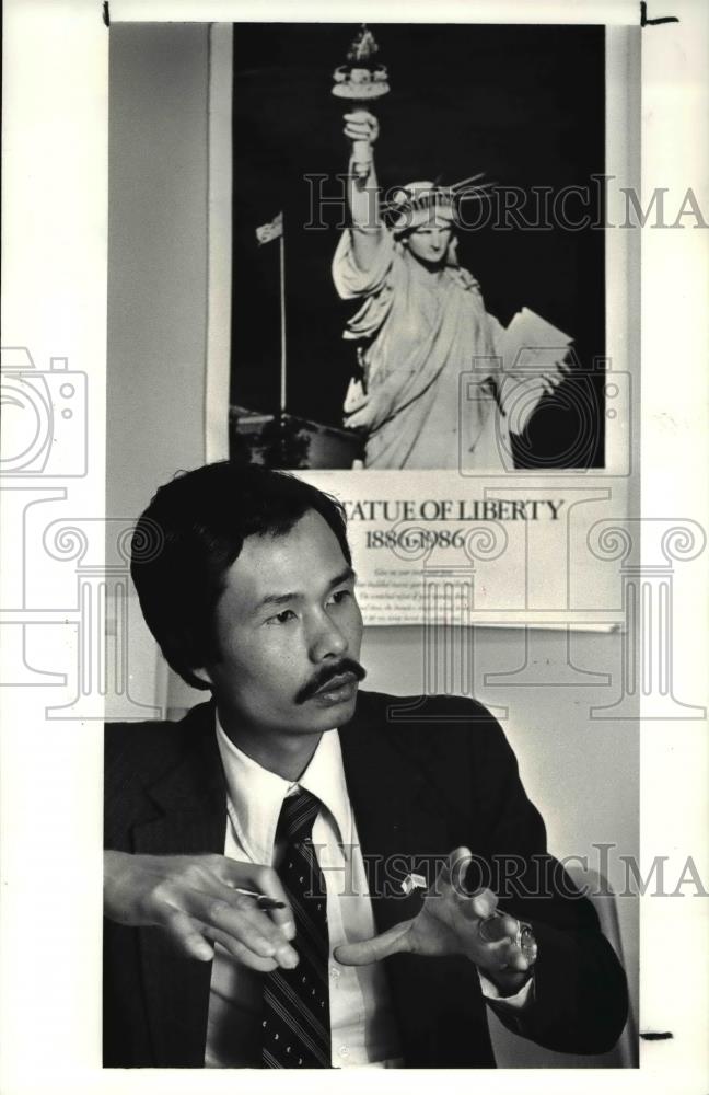 1987 Press Photo Le Nguyen, Vietnamese community relations board tech specialist - Historic Images