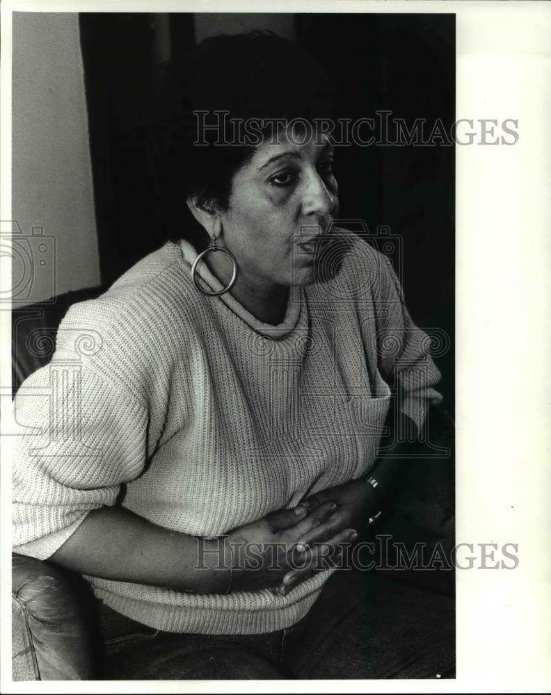 1988 Press Photo Jackie Nichols of Scranton Woods talks about racial problems - Historic Images