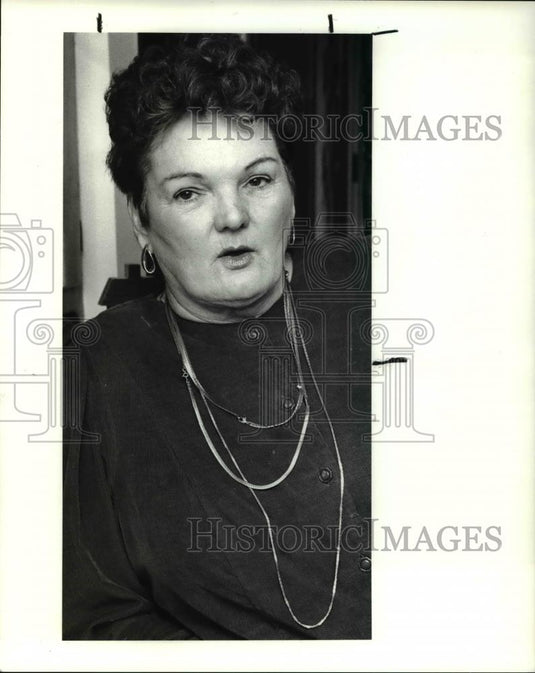 1988 Press Photo Carolyn Mizisin - cva33886 - Historic Images