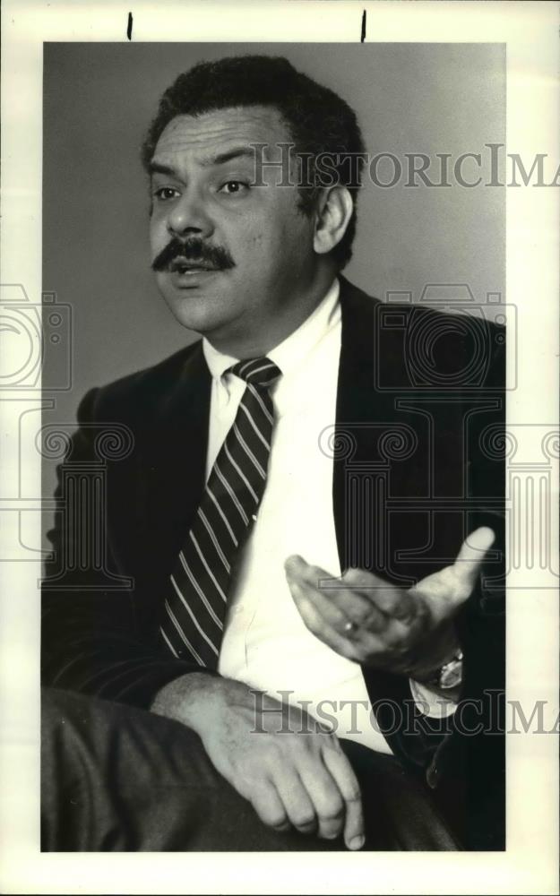 1983 Press Photo Antonio Monroig, HUD assistant secretary - cva33888 - Historic Images
