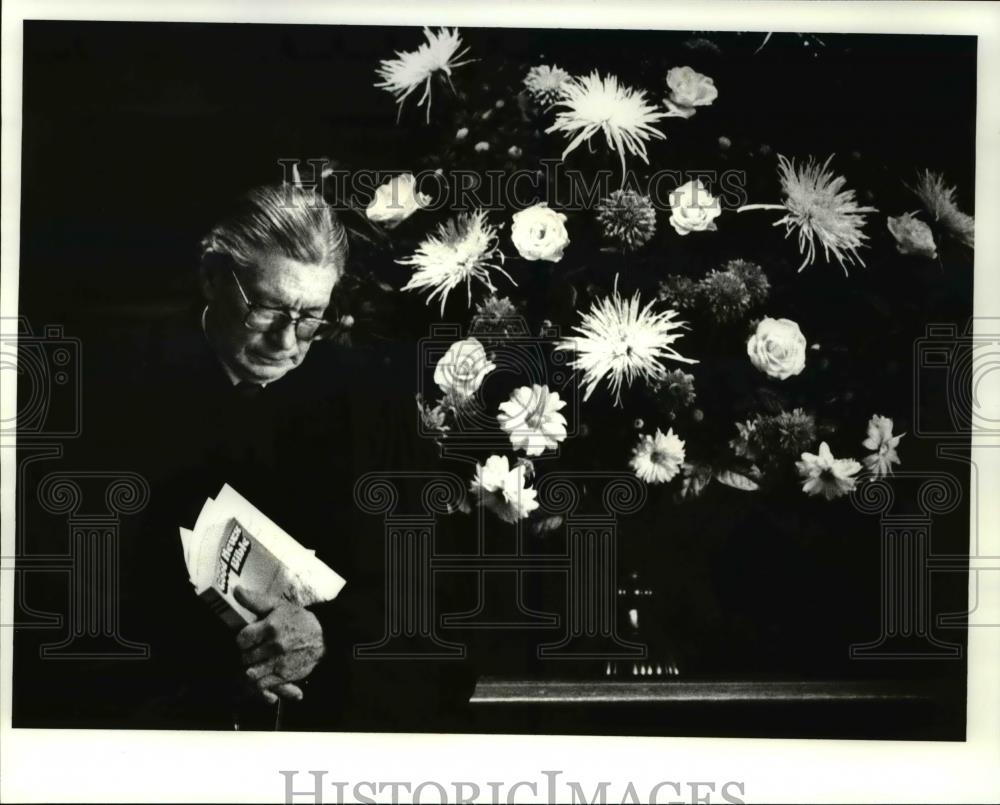 1987 Press Photo The Rev. Dr. CF Beyers Naude at Fairmount Presbyterian Church - Historic Images