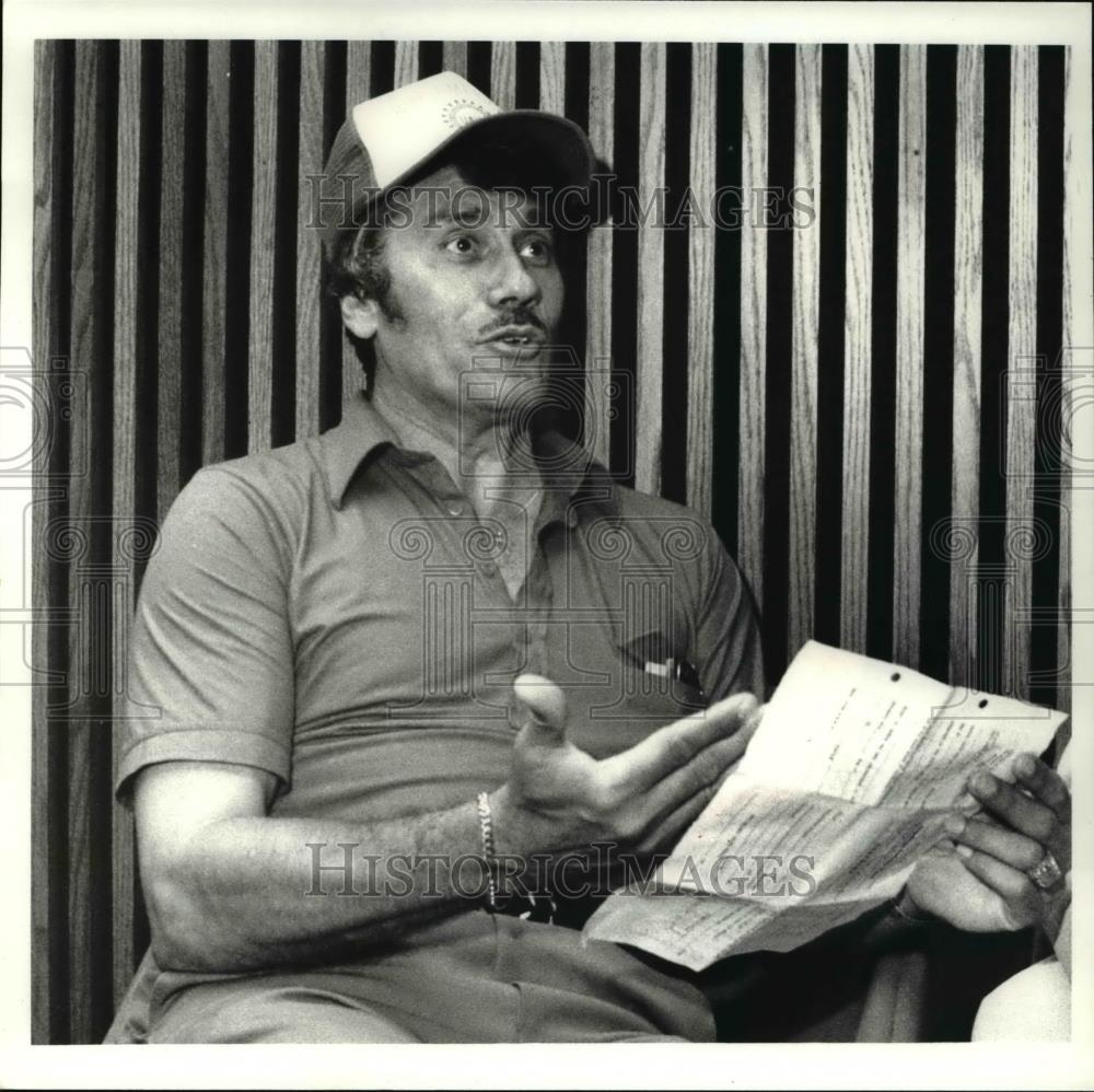 1981 Press Photo UAW 1250 President Thurman Payne testify on pension lawsuit - Historic Images