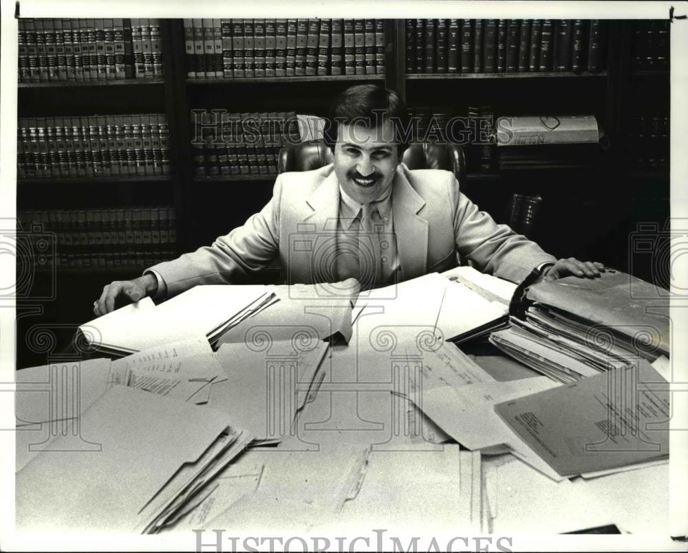 1987 Press Photo Attorney Carl C. Monastra works on a divorce case - cva34225 - Historic Images