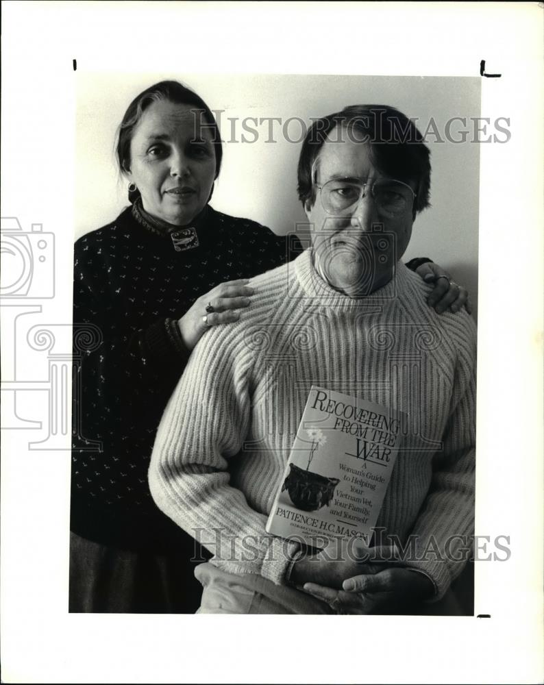 1990 Press Photo Patience Mason written a book to help Vietnam veterans - Historic Images