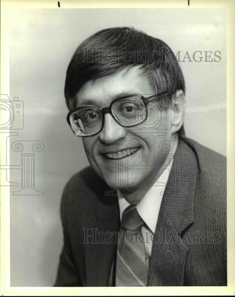 1985 Press Photo Frank J. Navratil JCU Dean, School of Business - cva34288 - Historic Images