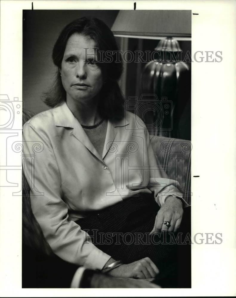 1991 Press Photo Mimi Neal - Art Museum director - Mary Neill - cva34307 - Historic Images