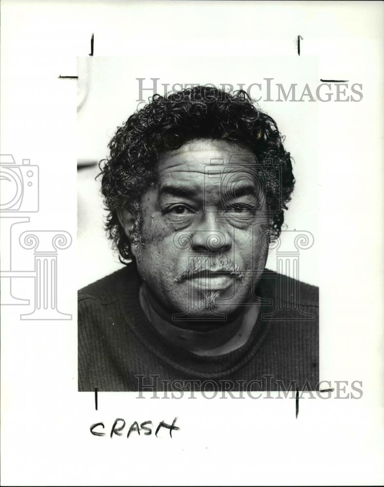 1989 Press Photo Claud Mathis, const. worker, complains against discrimination - Historic Images