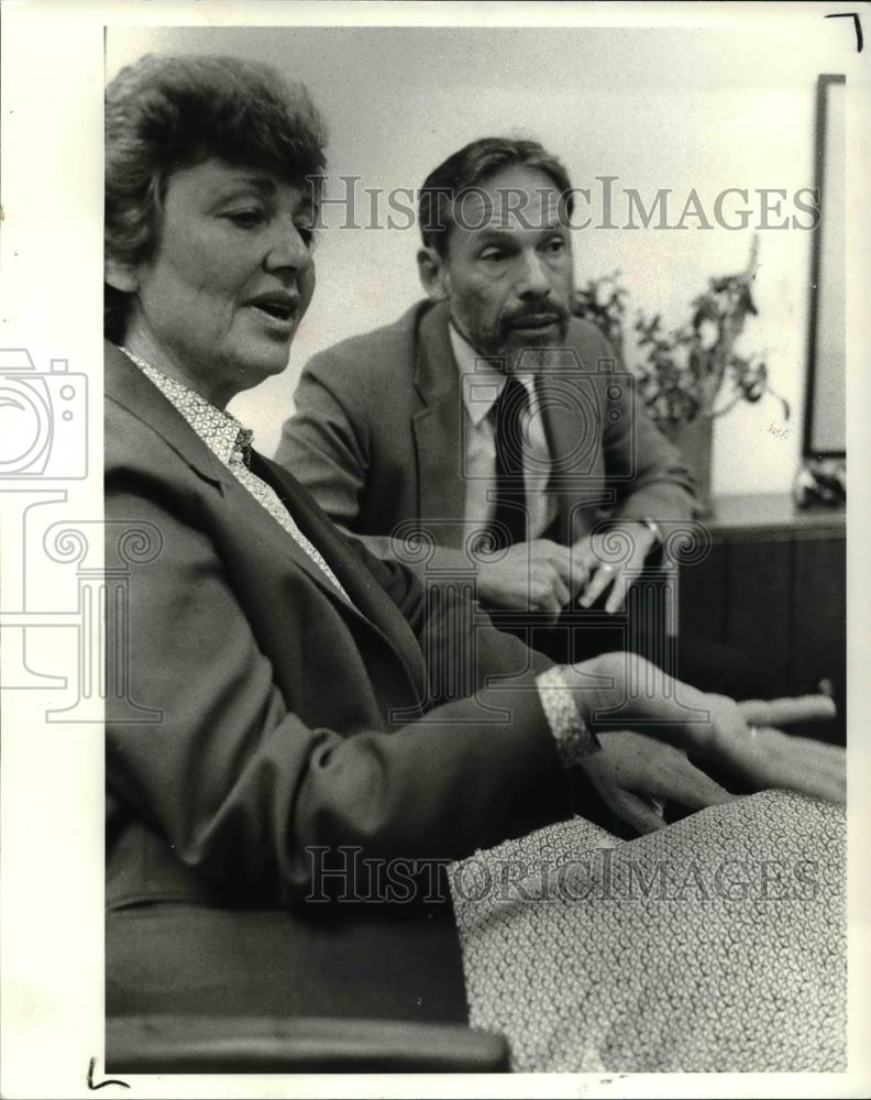 1983 Press Photo Dr. Milton and Anne Matz - cva34326 - Historic Images