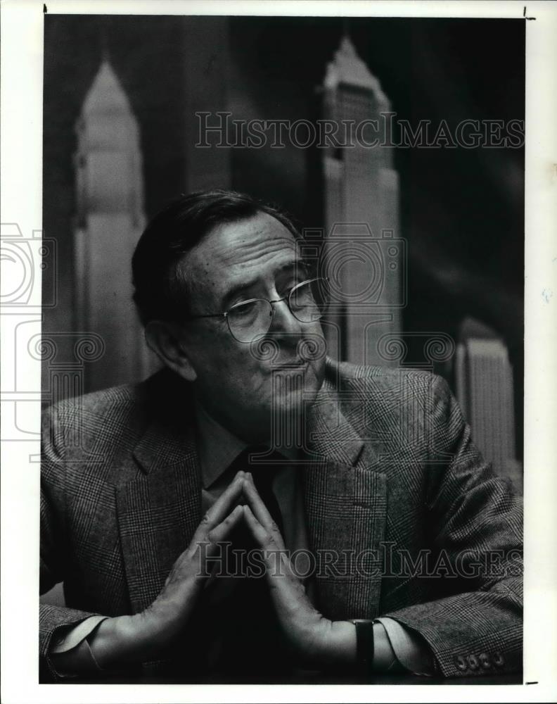 1991 Press Photo Architect Cesar Pelli, designer of the Society Tower - Historic Images