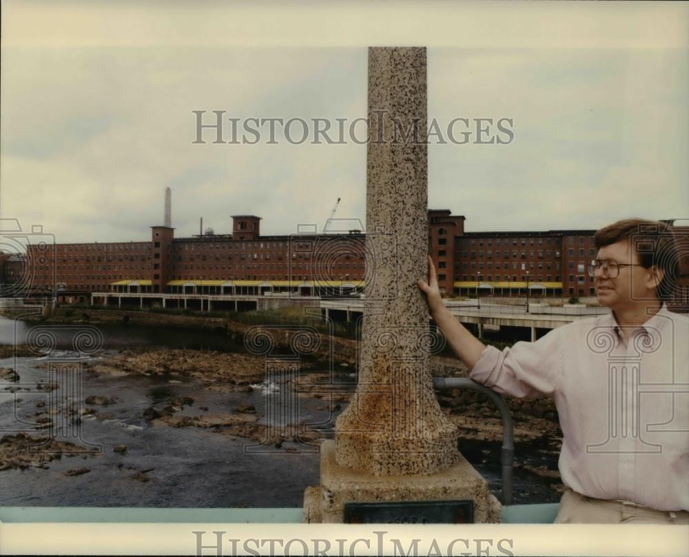 1988 Press Photo Mayor Mark Johnston of Saco, Maine - cva37635 - Historic Images