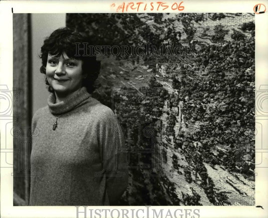 1988 Press Photo Ewa Latkowska Zychska, Polish fiber artist - cva37667 - Historic Images