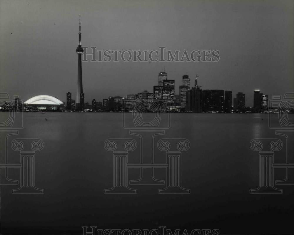1992 Press Photo Toronto Ontario Canada&#39;s night view - cva37688 - Historic Images