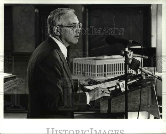 1989 Press Photo Gary B. Jones - cva37745 - Historic Images