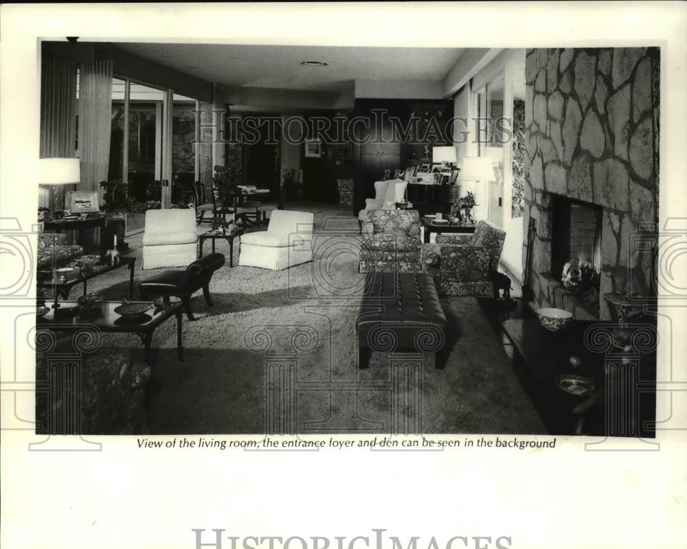 1981 Press Photo Ronald Reagan's view of the living room - cva37789 - Historic Images