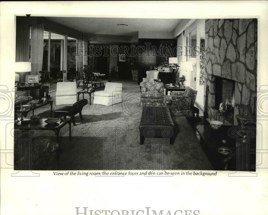 1981 Press Photo Ronald Reagan's view of the living room - cva37789 - Historic Images