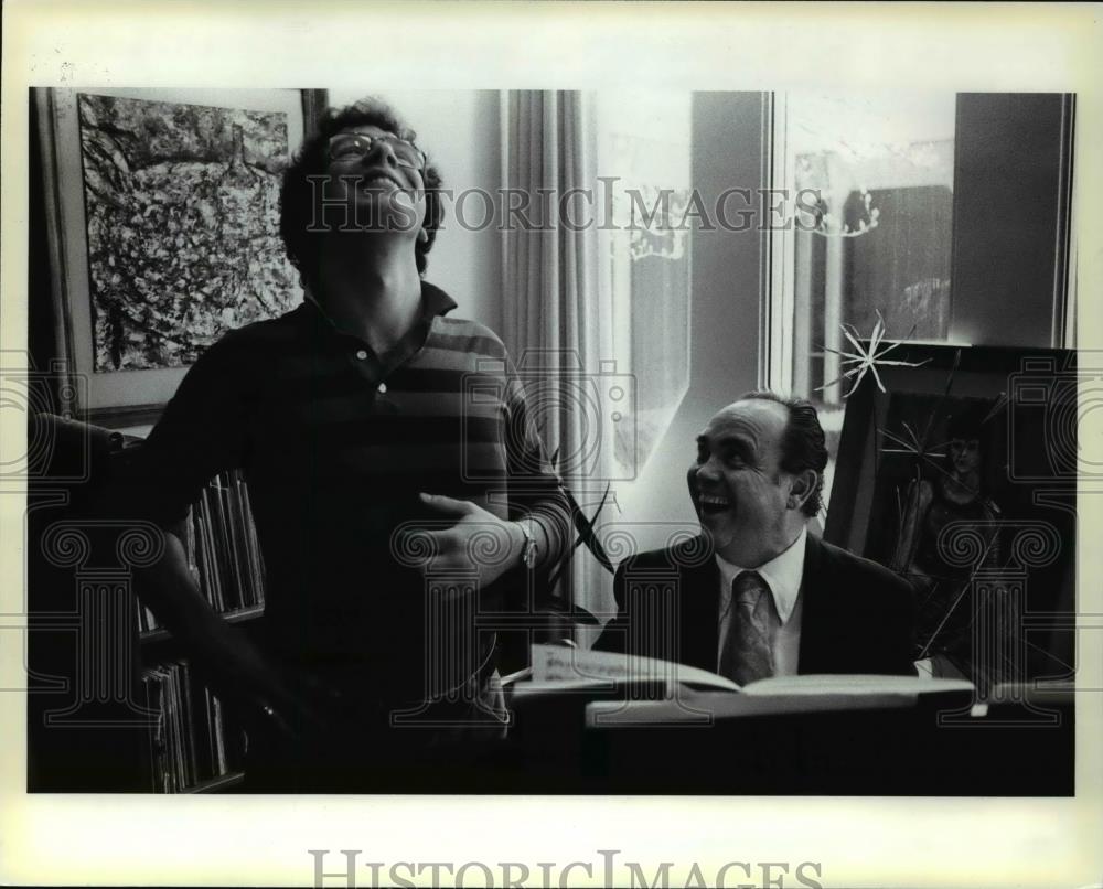 1986 Press Photo Vocal Enrichment Institute dir Richard Miller w/ a student - Historic Images