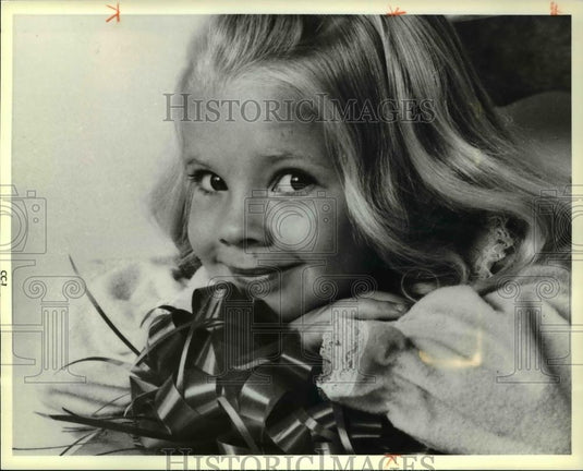 1981 Press Photo A child's simple smile - cva37878 - Historic Images