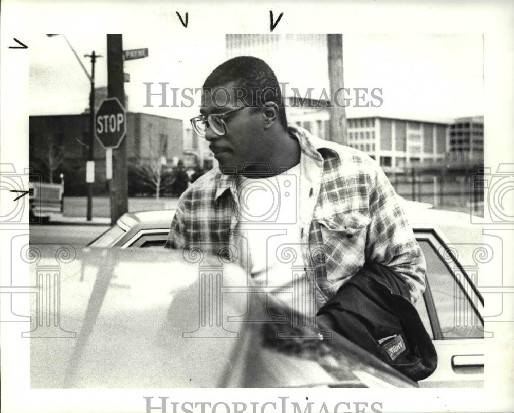 1989 Press Photo Murder/ Rape suspect Anthony Roscoe - cva37897 - Historic Images
