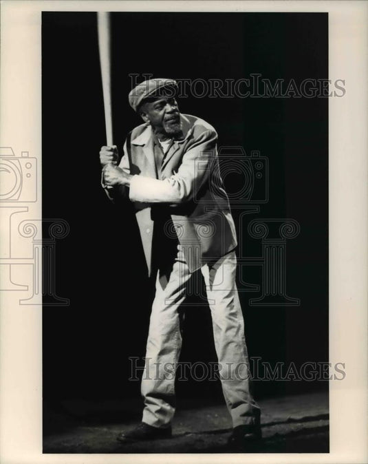1990 Press Photo Troy Maxson - cva37996 - Historic Images