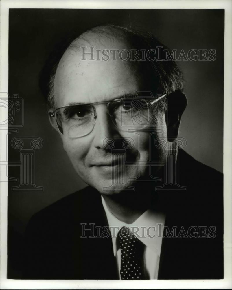 1990 Press Photo Martin Neary, Kulas Hall-Oberlin College - cva38016 - Historic Images