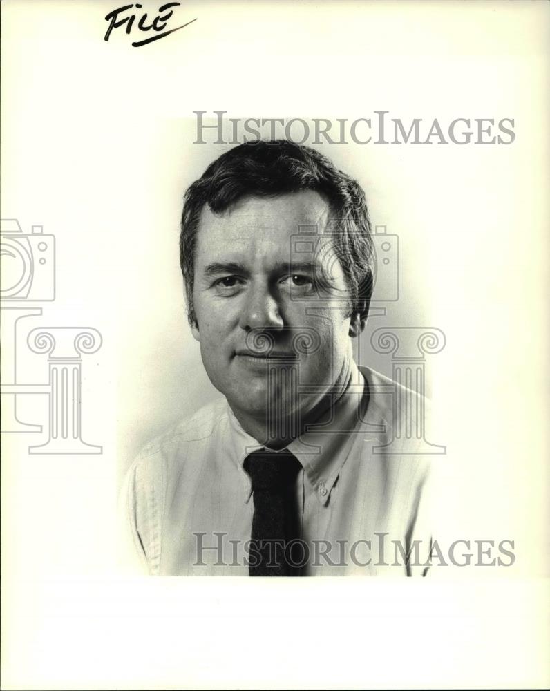1985 Press Photo Chris Pett-Ridge, former PD graphics editor - cva38030 - Historic Images