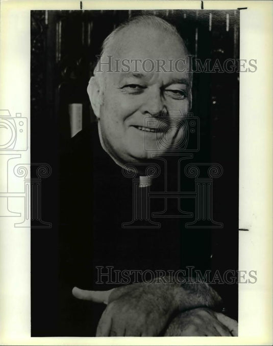 1984 Press Photo Reverend Thomas P. O'Malley, S.J. John Carroll University presi - Historic Images