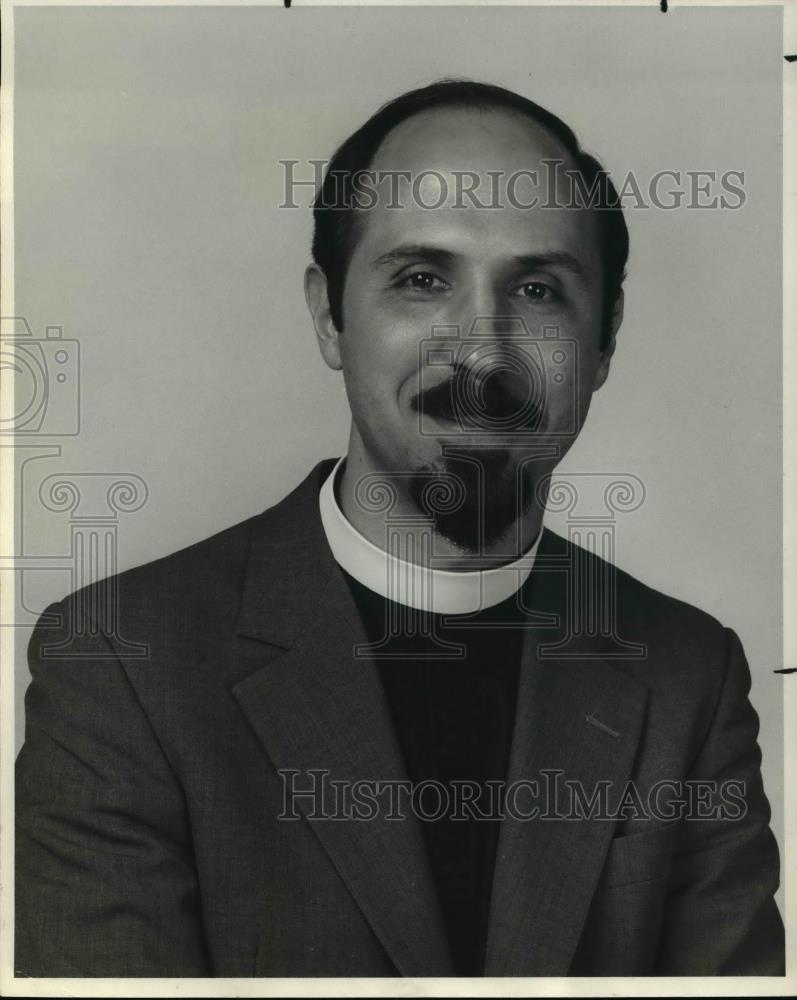 1990 Press Photo Rev. William Dailey Persell, elected dean at Trinity Cathedral - Historic Images