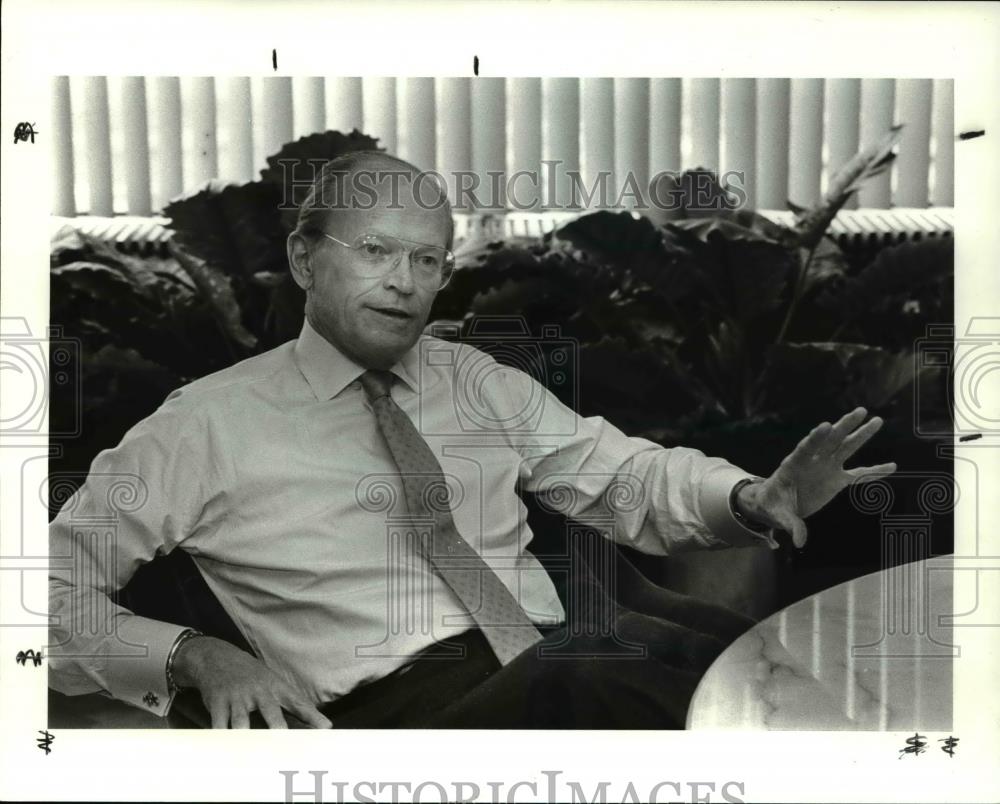1986 Press Photo Donald Peterson, Ford chairman - cva38406 - Historic Images