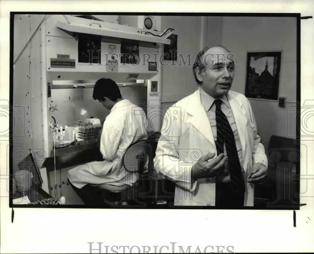 1986 Press Photo Herbert S Rosencrantz, chairman of environmental sciences - Historic Images