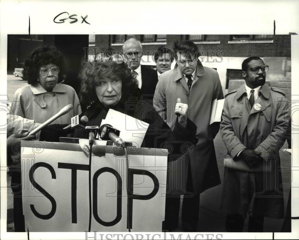 1989 Press Photo U.S. politicians appear at a news conference outside GSX plant - Historic Images