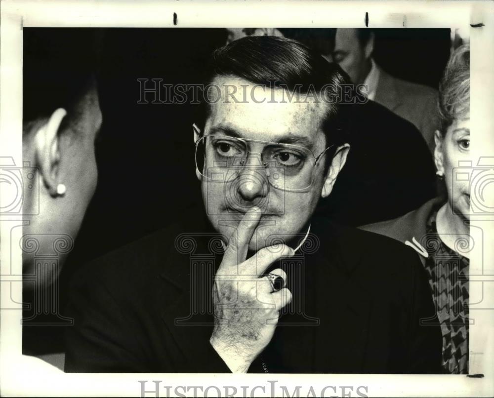 1987 Press Photo Bishop Anthony M Pilla at Stouffers Tower City Plaza Hotel - Historic Images