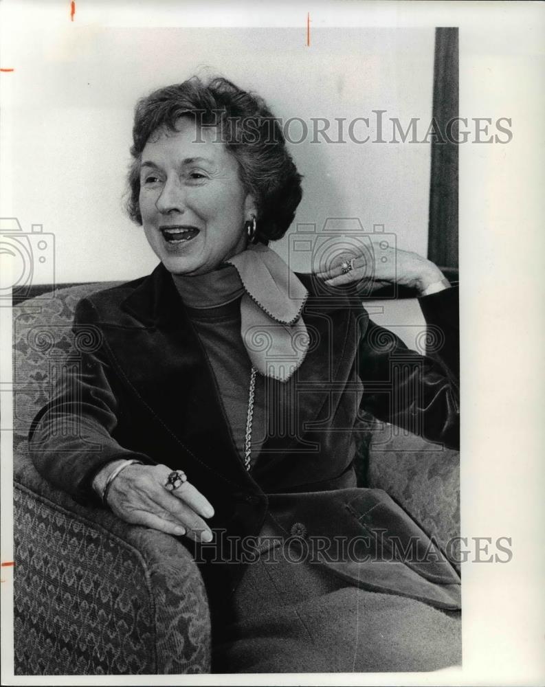 1978 Press Photo Lenore Romney/Mrs George sitting on a couch - cva38721 - Historic Images