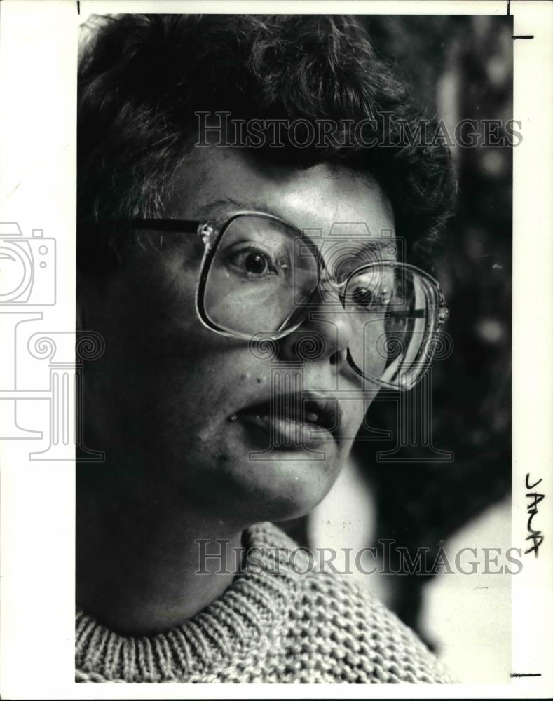 1990 Press Photo Jana Placek who escaped from Czechoslovakia in 1980 - cva38748 - Historic Images