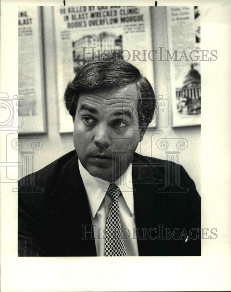 1984 Press Photo Peter Piper of Simmons Airlines - cva38771 - Historic Images