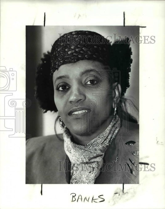 1989 Press Photo Susie Rivers as howing banks discriminate in mortgage loans - Historic Images