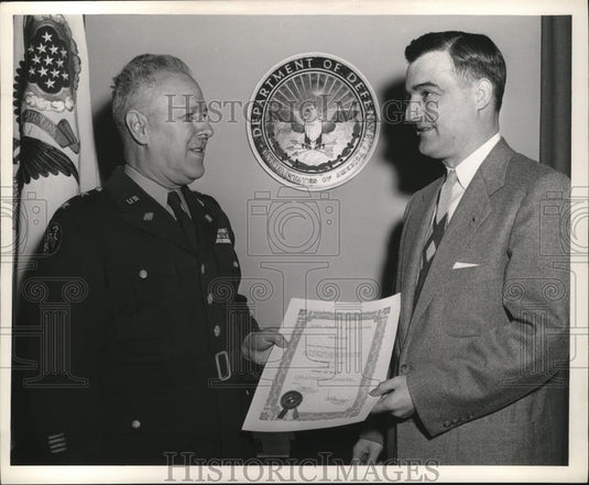 1954 Press Photo Robert King Receiving Honor from Rickford Sawyer - cvb76460 - Historic Images