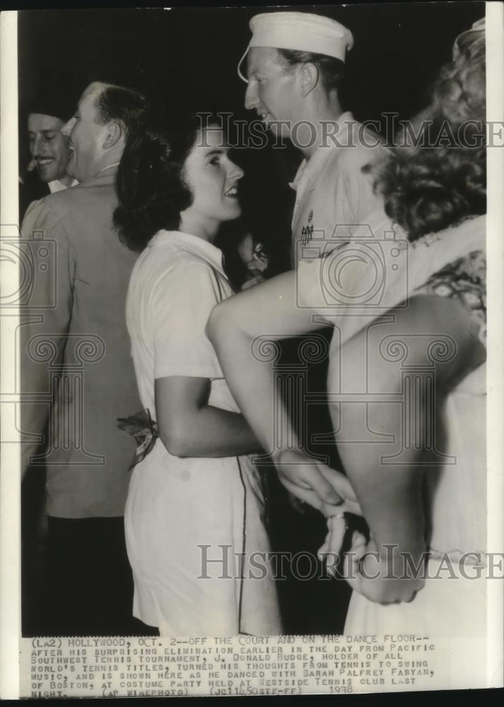 1938 Press Photo J. Donald Budge, dancing after elimination in tournament. - Historic Images