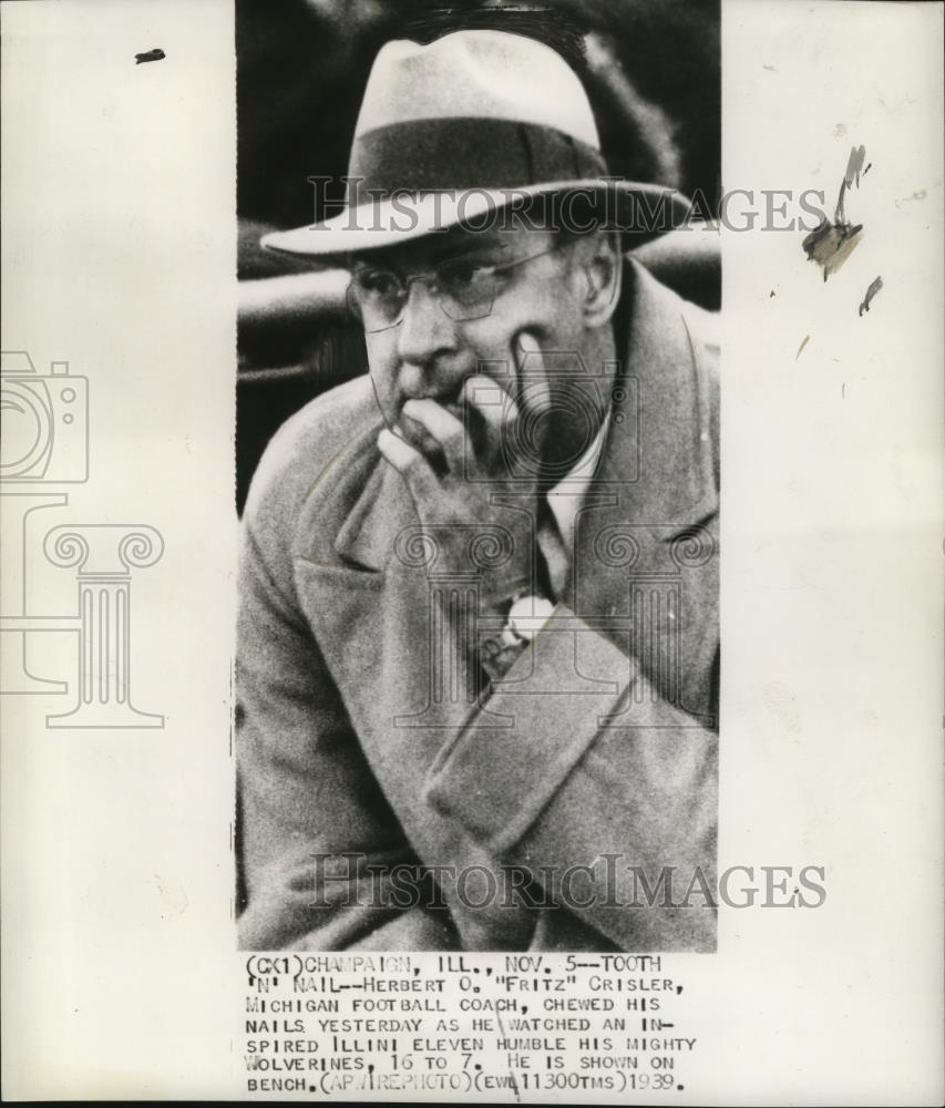 1939 Press Photo Herbert O. Crisler, Michigan Coach Watches Game. - Cv ...