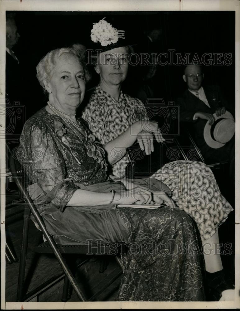 1940 Press Photo Helen Taft, Mrs. Frederick Manning at GOP Republican Convention - Historic Images